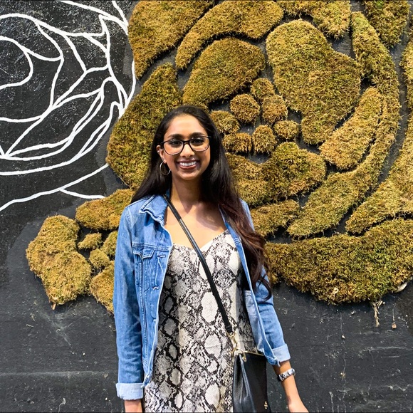 Meet your Posher, Sanjana - Picture 1 of 3